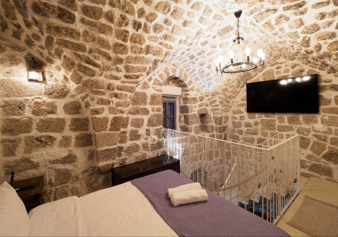 Vaulted Stone Duplex — Old Acre — 8