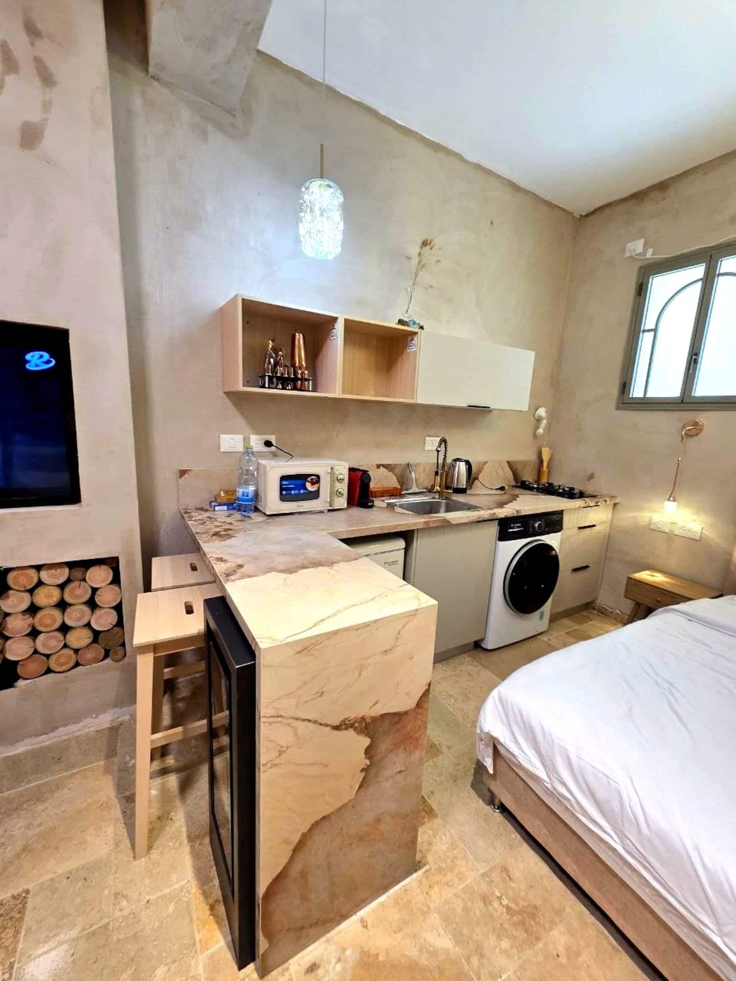 Admat HaYehudim 1891 — Jacuzzi Apartment — 5