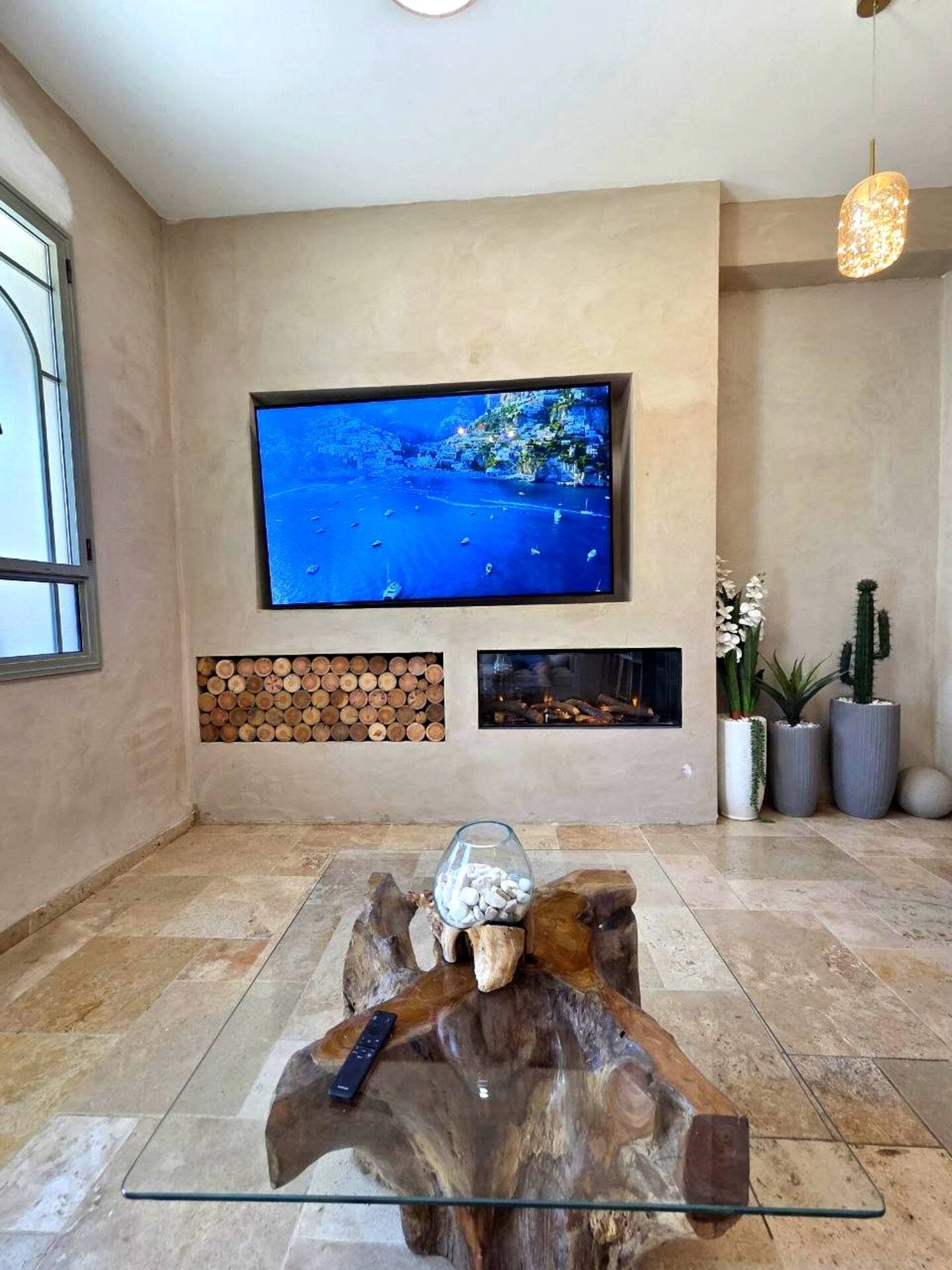 Haifa Stone Spa — Jacuzzi & Fireplace — 8
