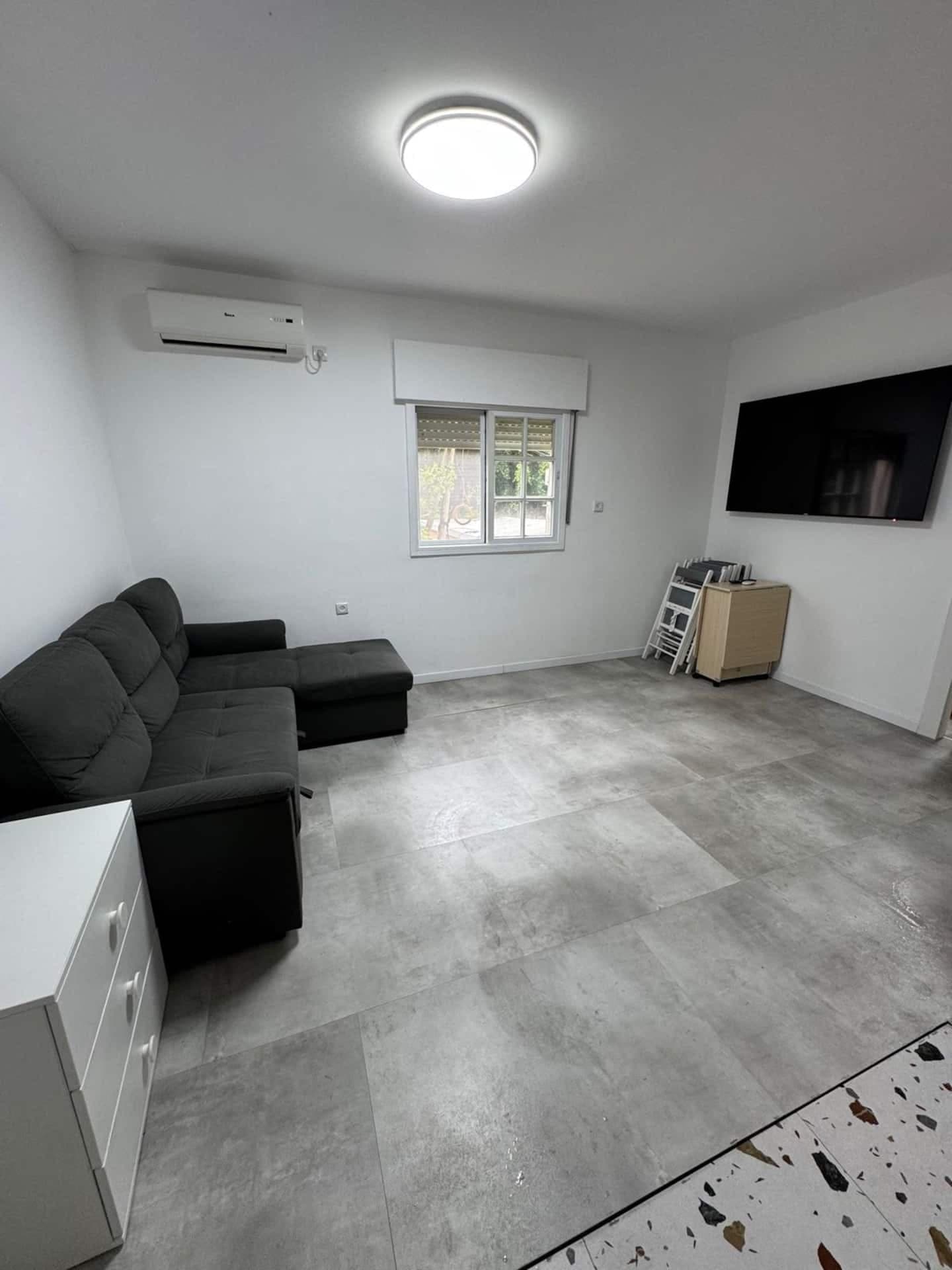 Modern Two-Bedroom — Nahariya — 4