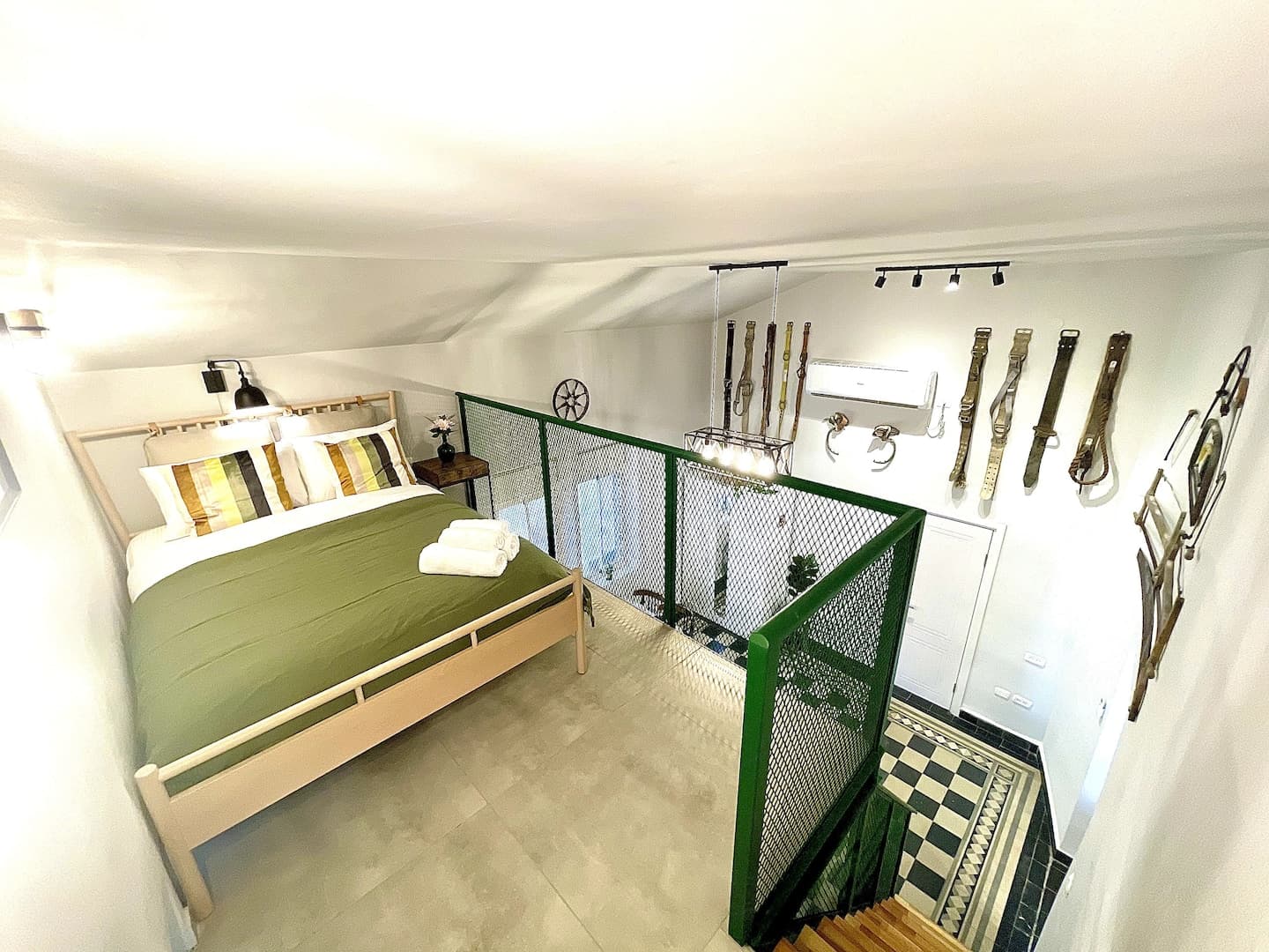 Two-Level Duplex for 8 — 8