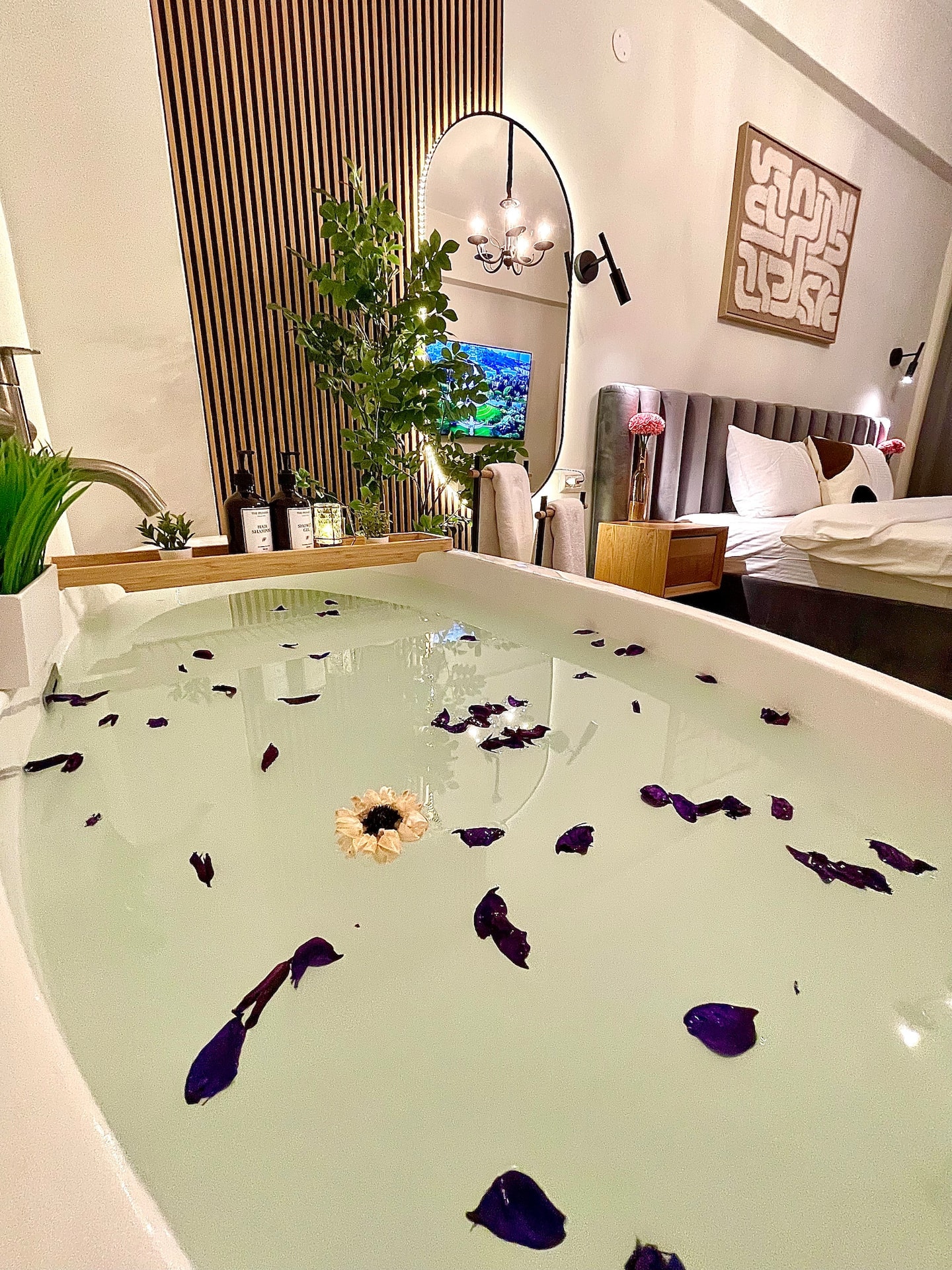Designer SPA Apartment with Hammam